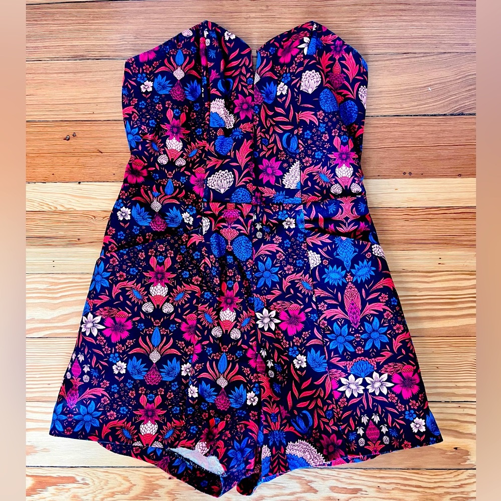 H&M Conscious strapless floral romper with pockets! size 4